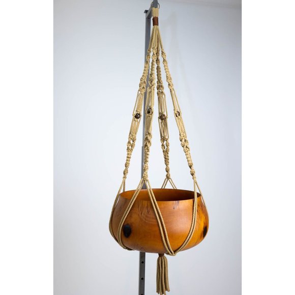 Macramé Large Plant Hanger Large with decorative wood beads - Picture 1 of 12